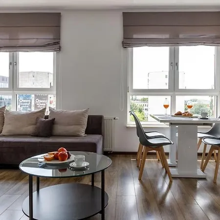 Apartment сlose-urban Chic - Great Location - 2 Bedrooms& Legnicka