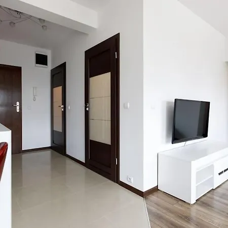 Apartamento сlose-urban Chic - Great Location - 2 Bedrooms& Legnicka Breslavia