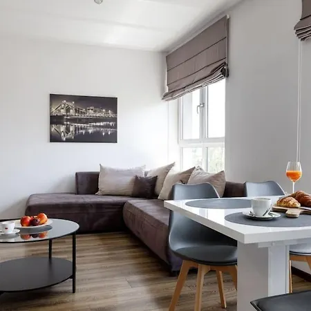 Appartement сlose-urban Chic - Great Location - 2 Bedrooms& Legnicka *