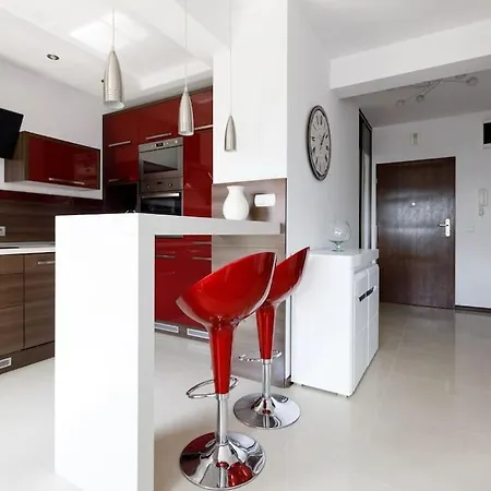 сlose-urban Chic - Great Location - 2 Bedrooms& Legnicka Breslau